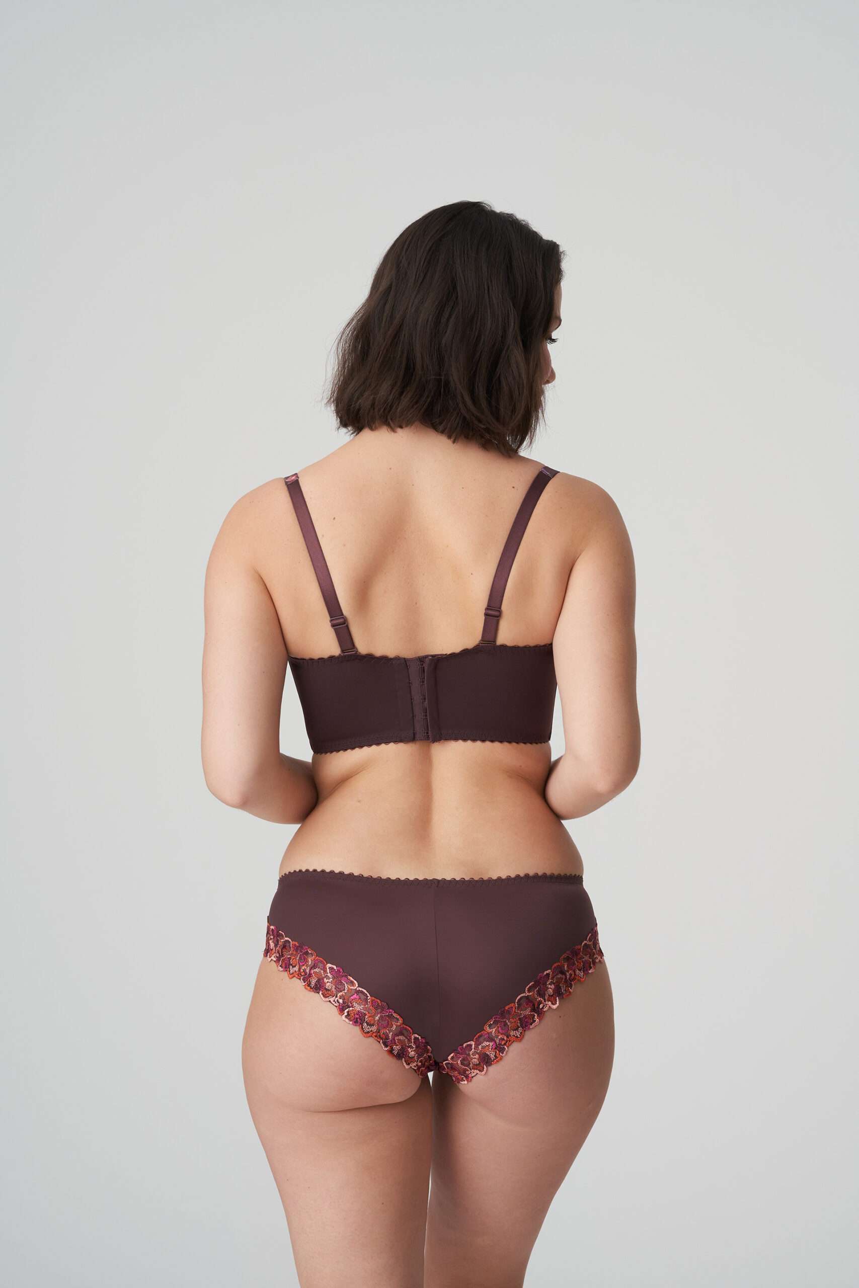 SEVAS aubergine hotpants SEVAS aubergine hotpants