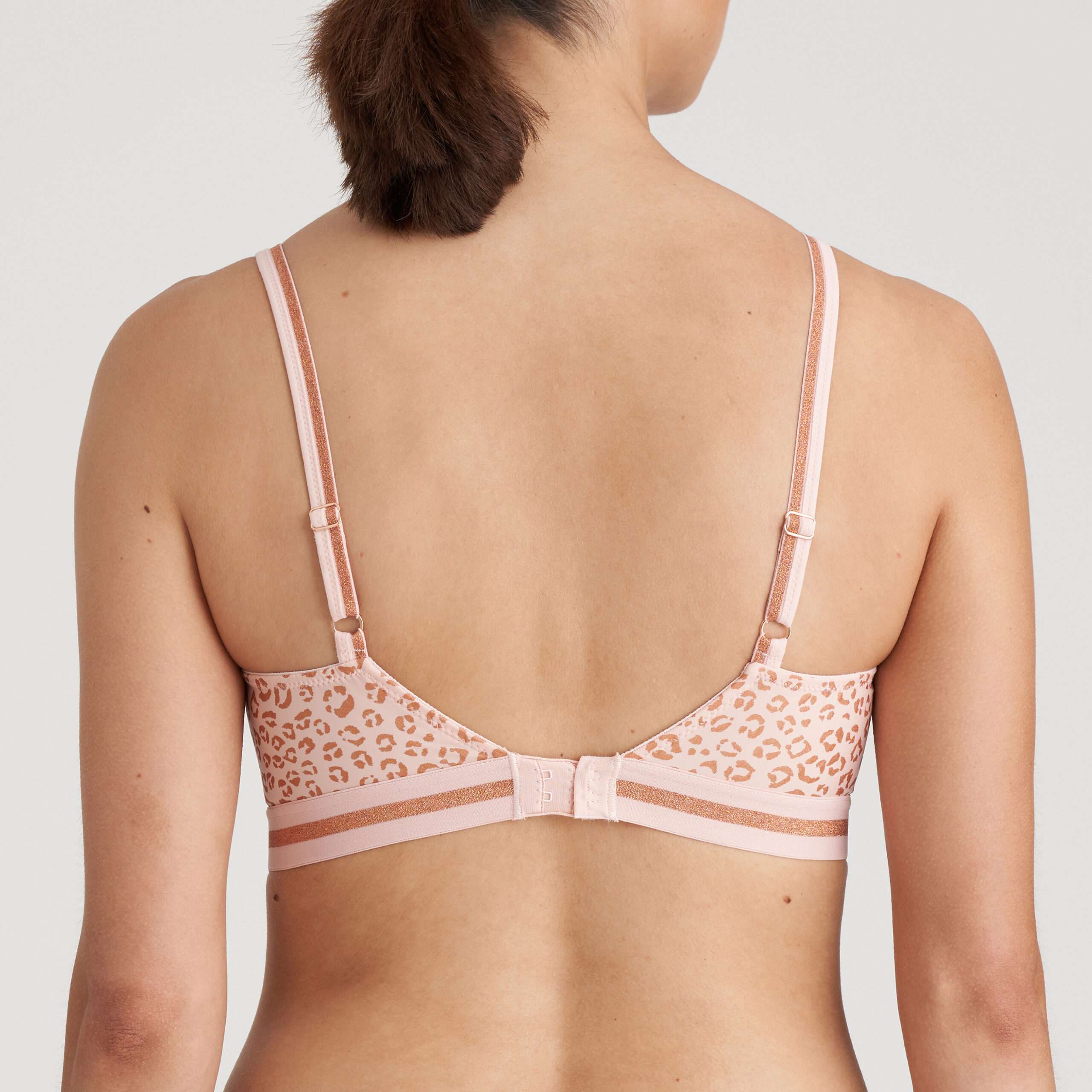 BENICIO Pearly Pink plunge bh longline BENICIO Pearly Pink plunge bh longline