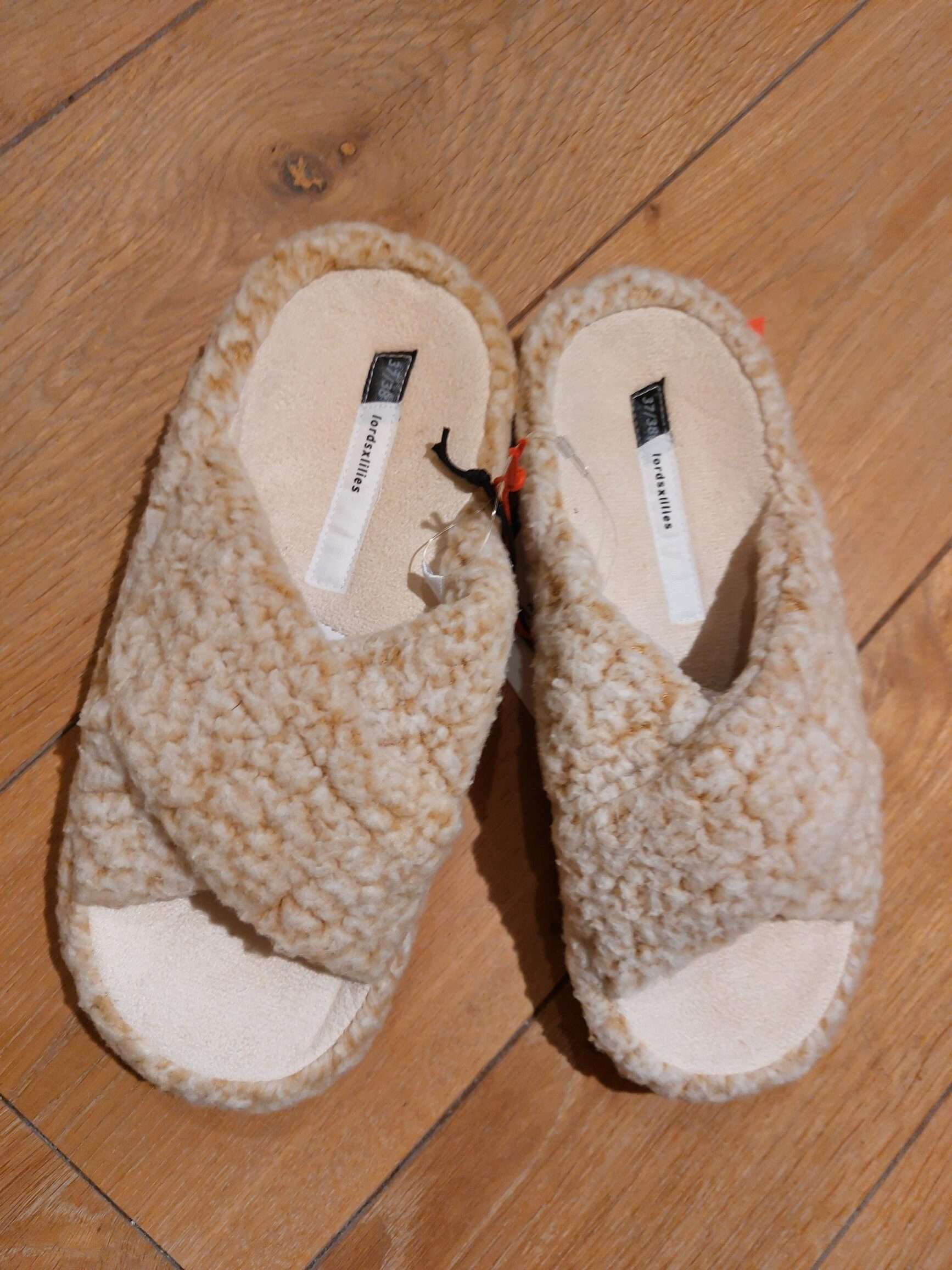 Lords x Lilies Pantoffels, gebroken wit