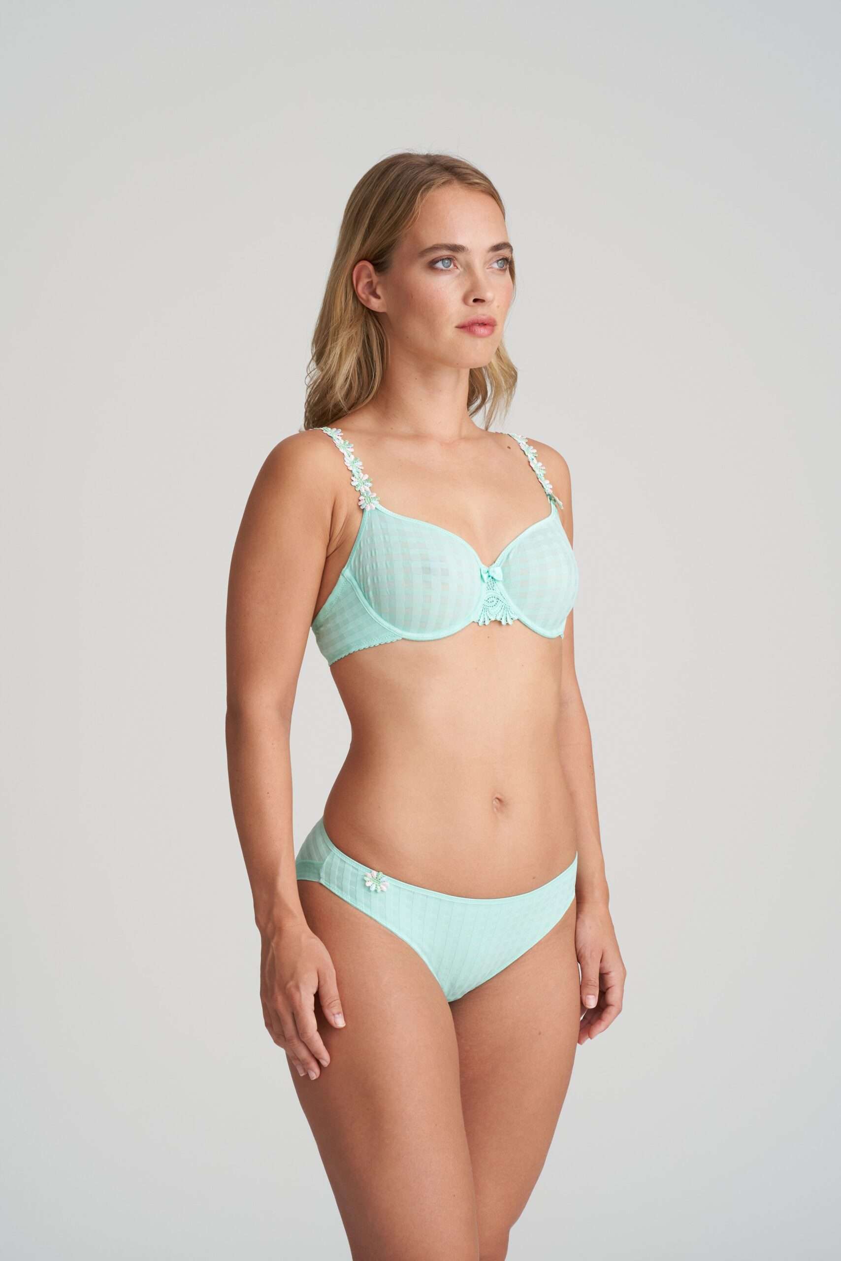 AVERO Miami mint rioslip AVERO Miami mint rioslip