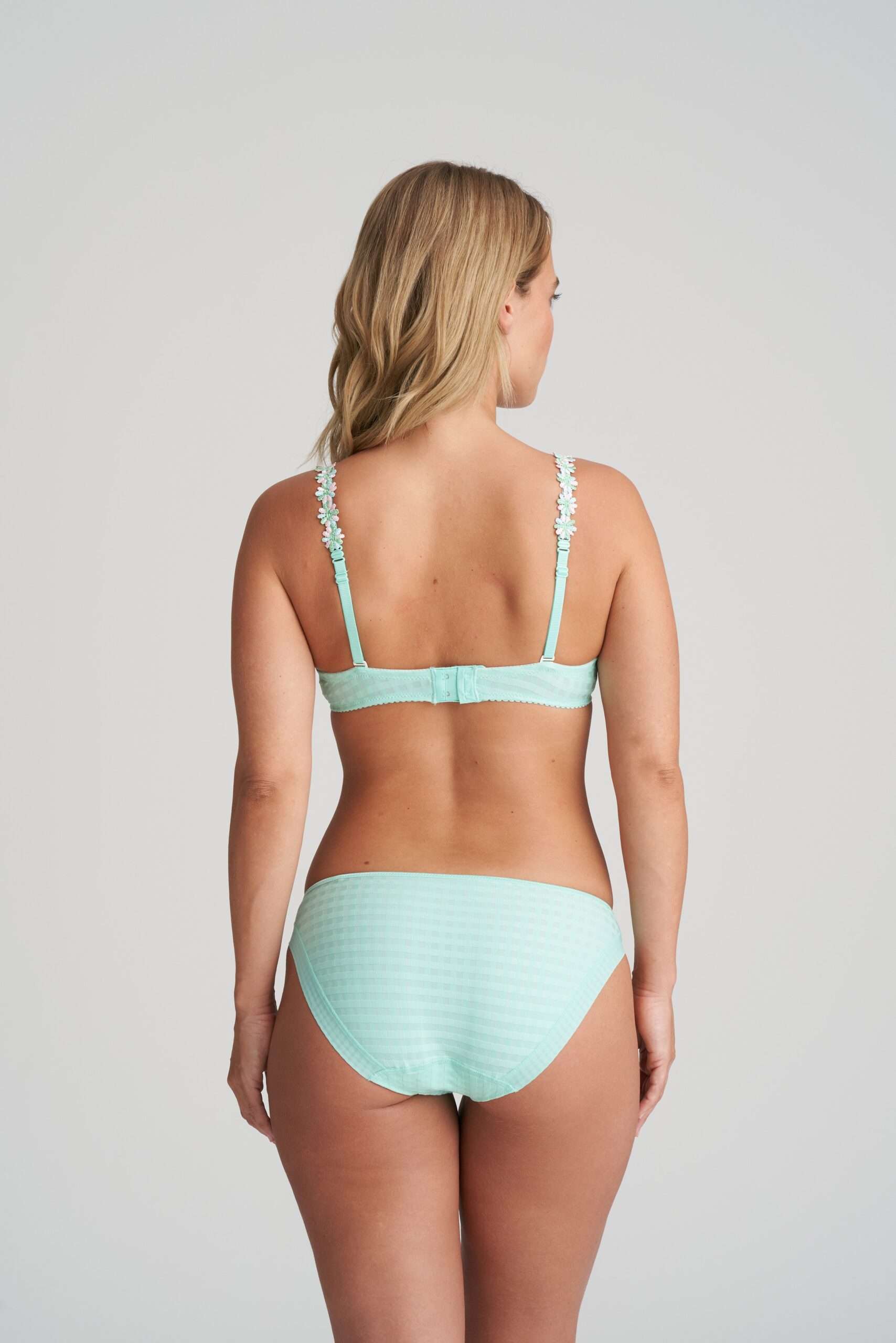 AVERO Miami mint rioslip AVERO Miami mint rioslip