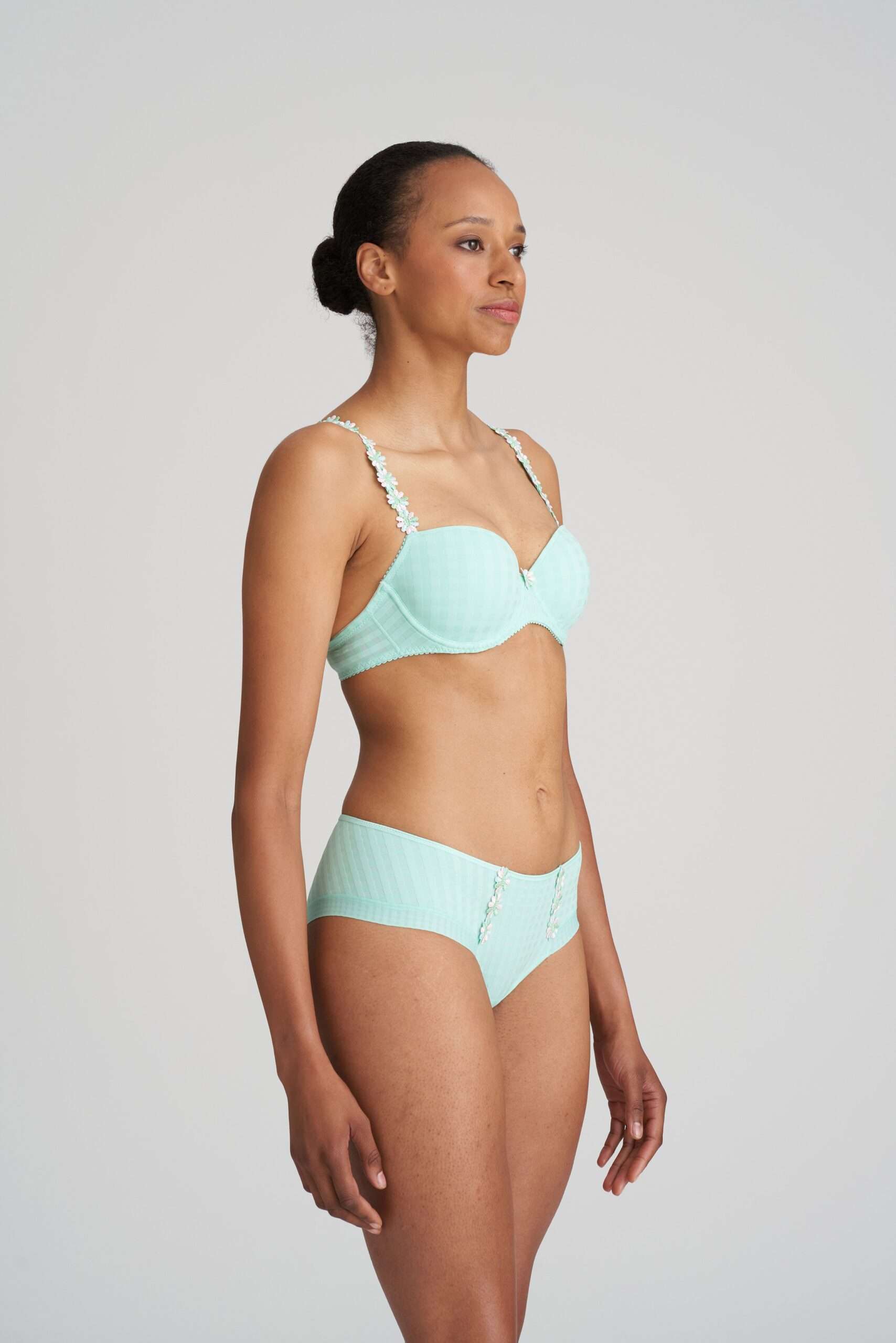 AVERO Miami mint hotpants