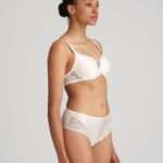 JANE Boudoir Cream tailleslip