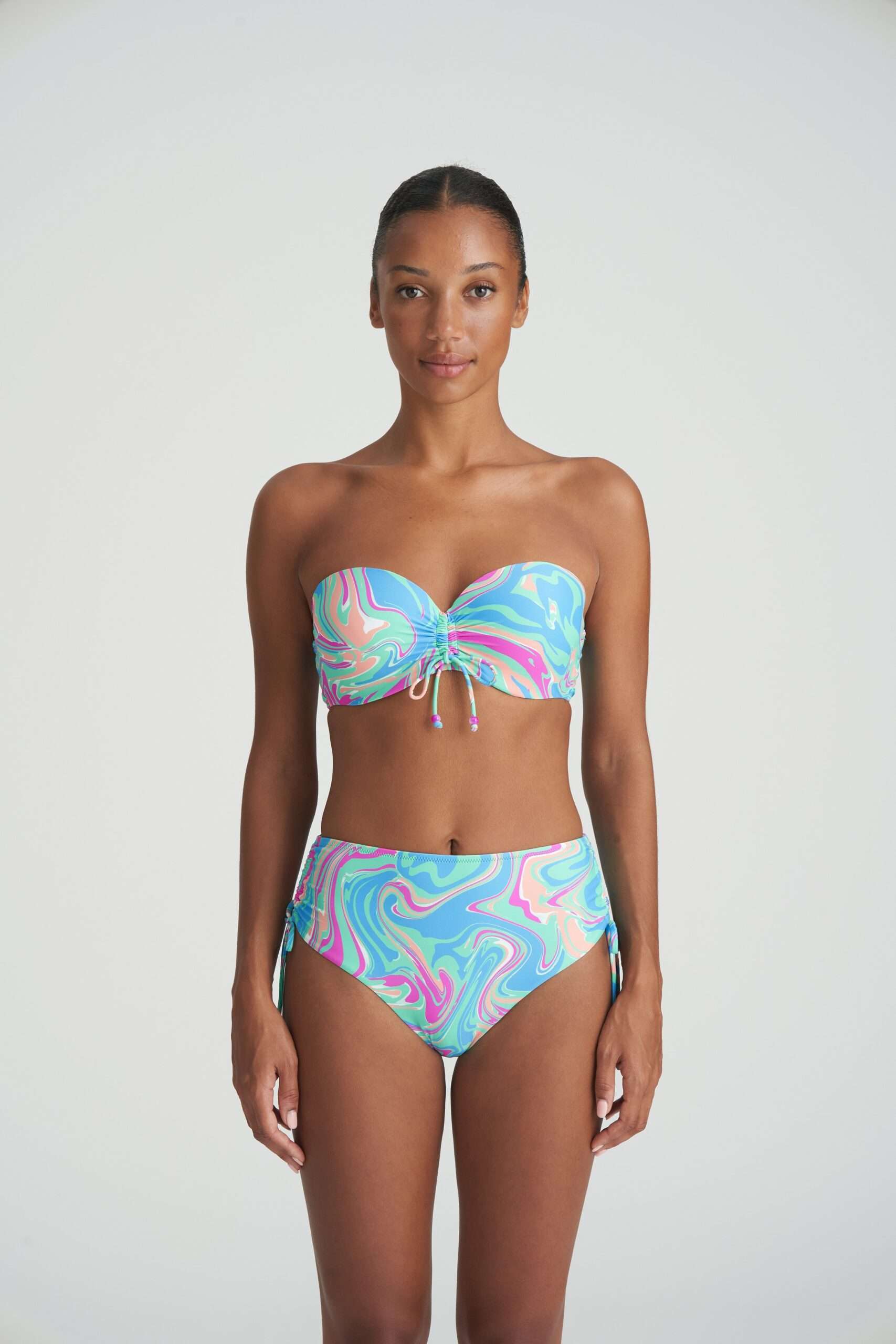 ARUBANI Ocean Swirl voorgevormde bikini strapless (enkel te koop als setje) ARUBANI Ocean Swirl voorgevormde bikini strapless (enkel te koop als setje)