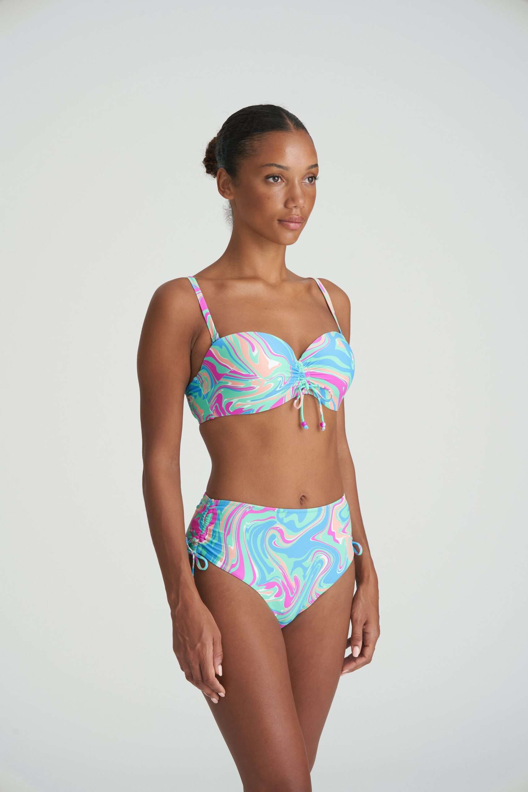 ARUBANI Ocean Swirl voorgevormde bikini strapless (enkel te koop als setje) ARUBANI Ocean Swirl voorgevormde bikini strapless (enkel te koop als setje)