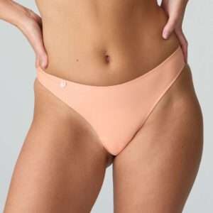 TOM Papaya Smoothie string