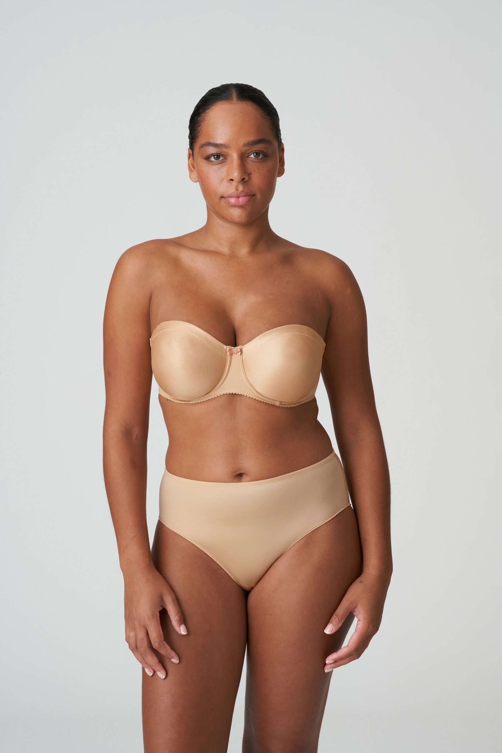 SATIN cognac strapless bh zonder mousse