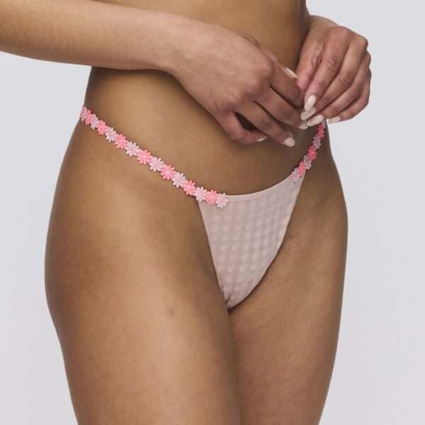 AVERO TINY Powder Rose string