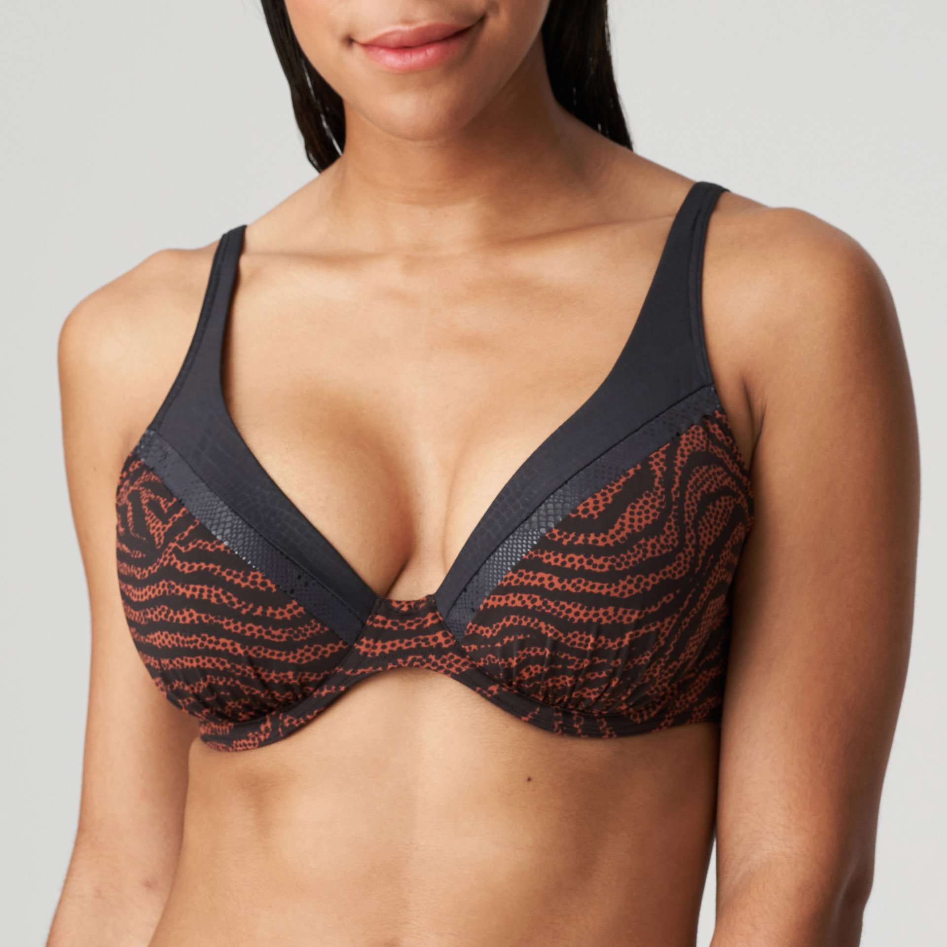 ISSAMBRES zwart triangelbikini met mousse cups LET OP >> enkel als setje te koop