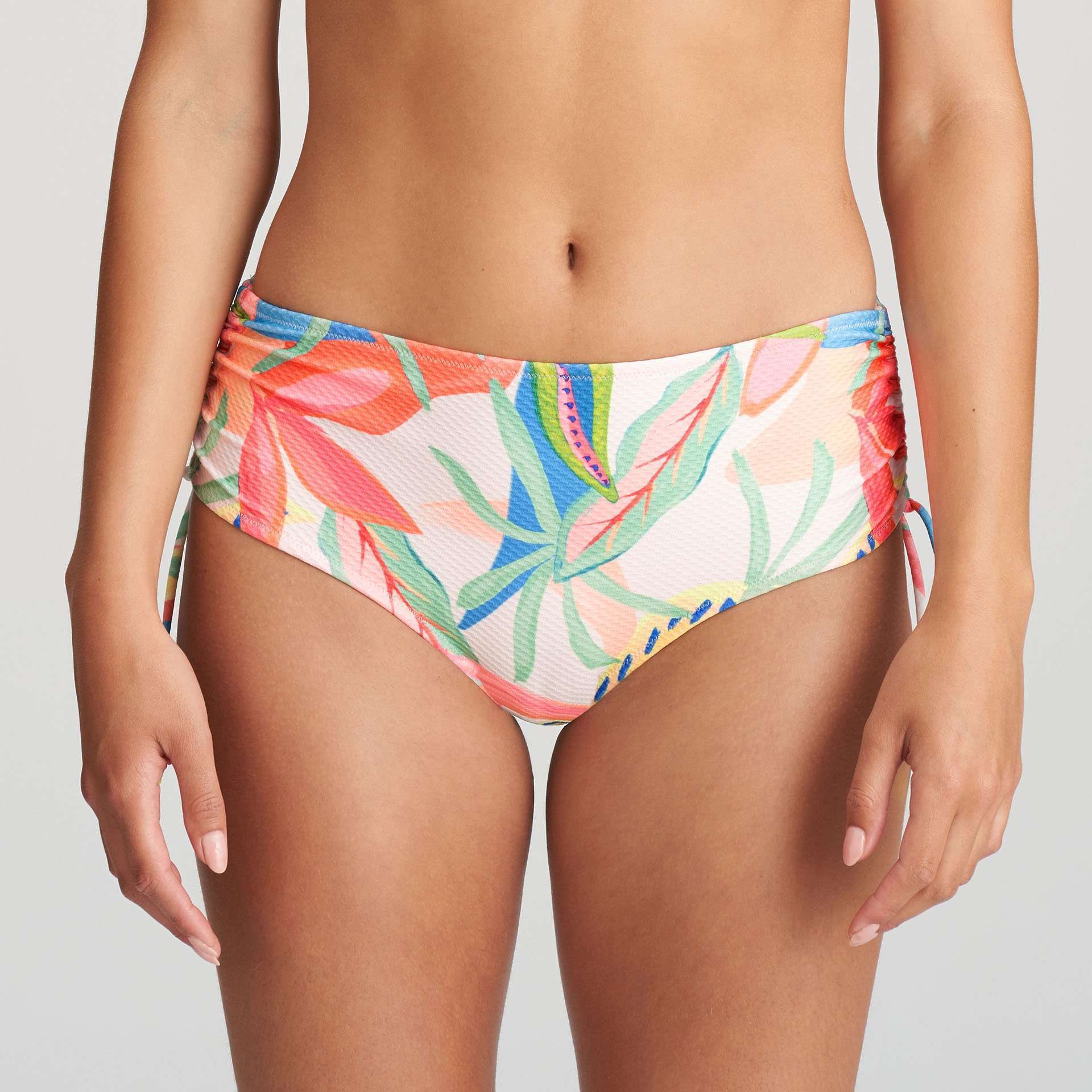 TARIFA Tropical blossom bikini tailleslip met koordjes LET OP >> enkel als setje te koop