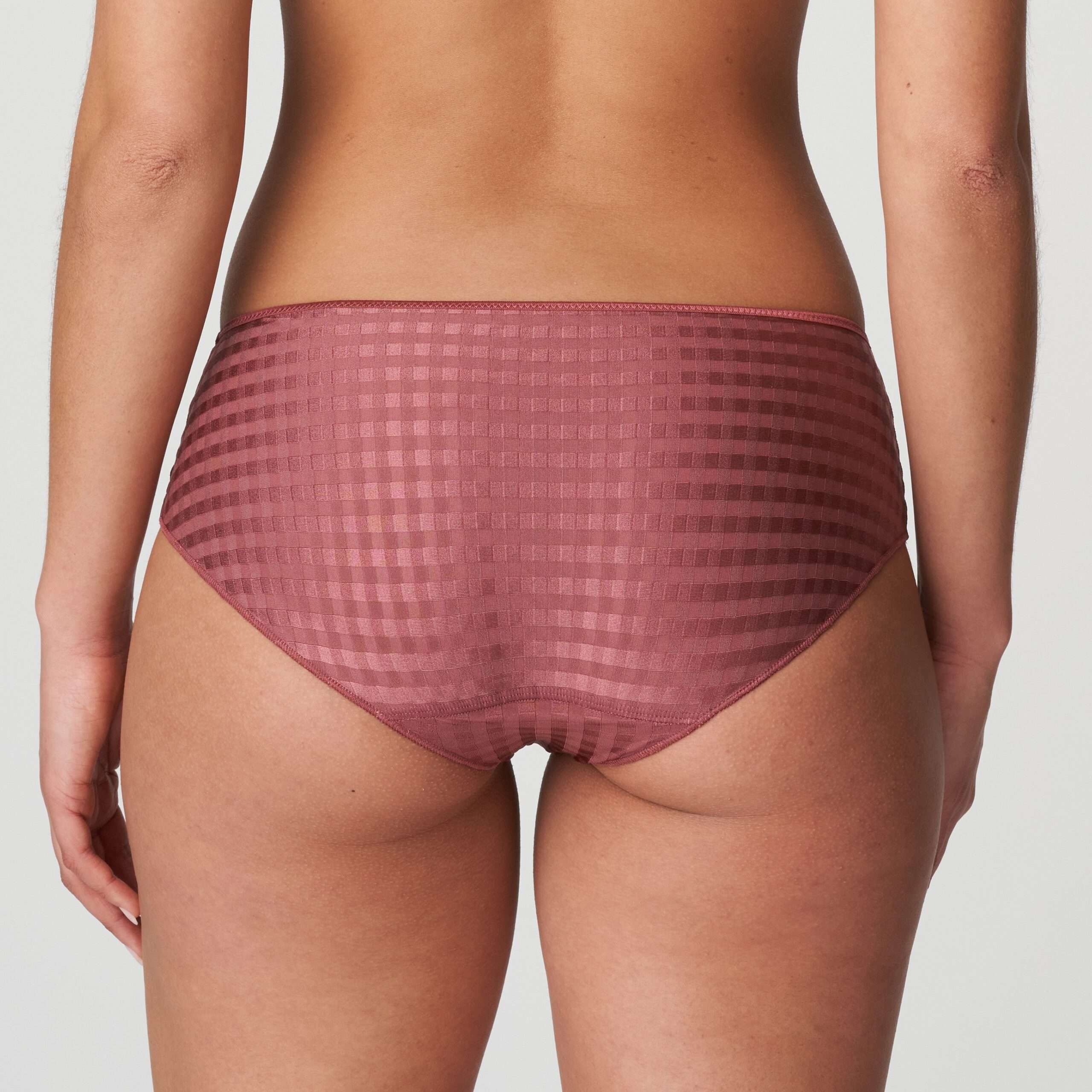 AVERO Wild Ginger short