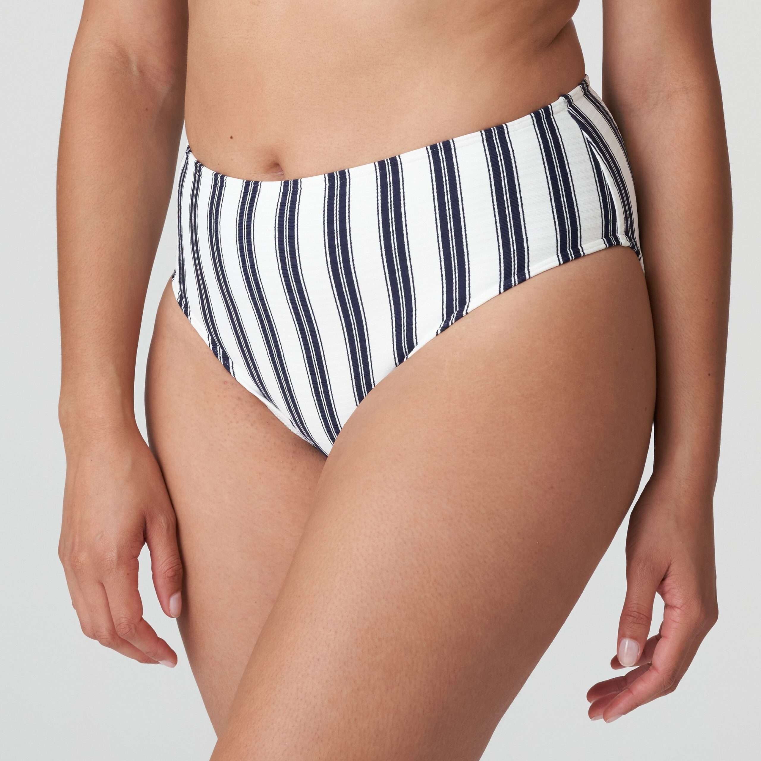 LEROS Natuur bikini tailleslip >> ENKEL TE KOOP ALS SETJE