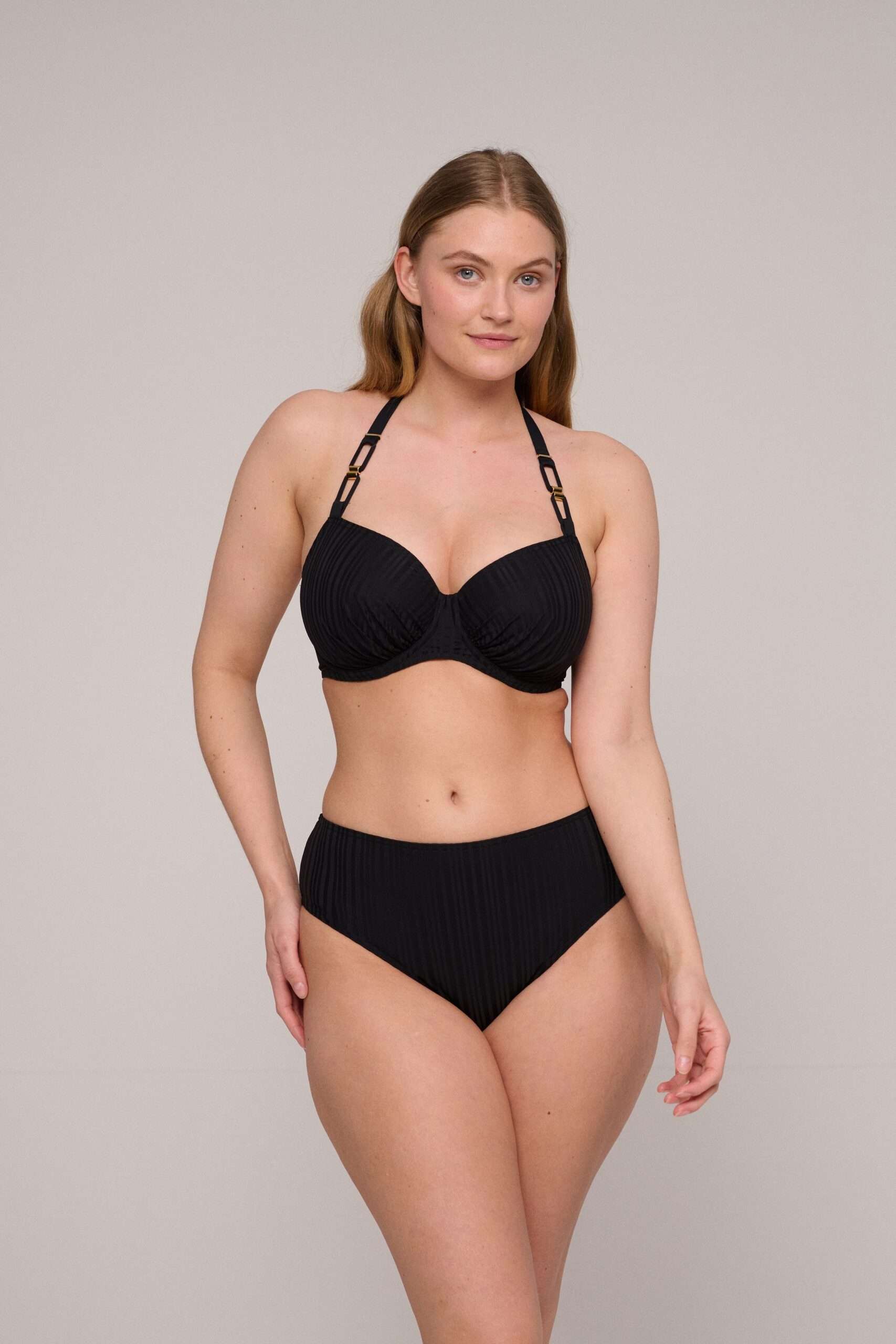 KIRUNA zwart bikini tailleslip