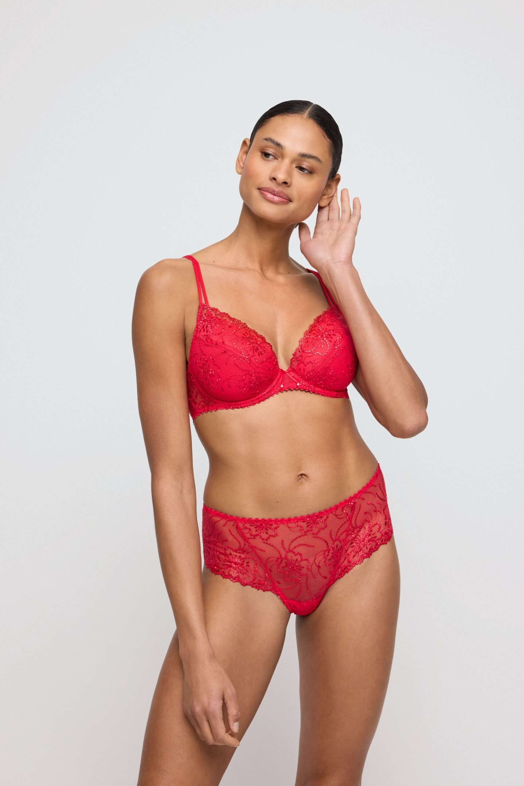 JANE true red luxe string