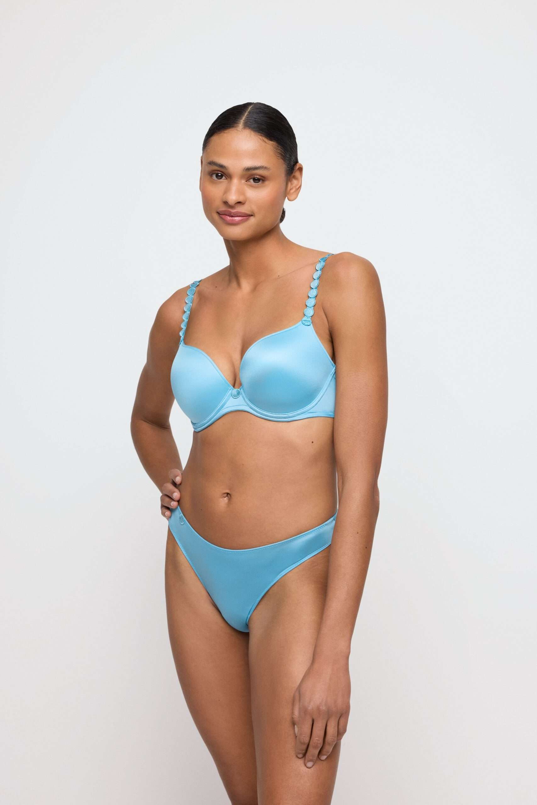 TOM Azure delight string