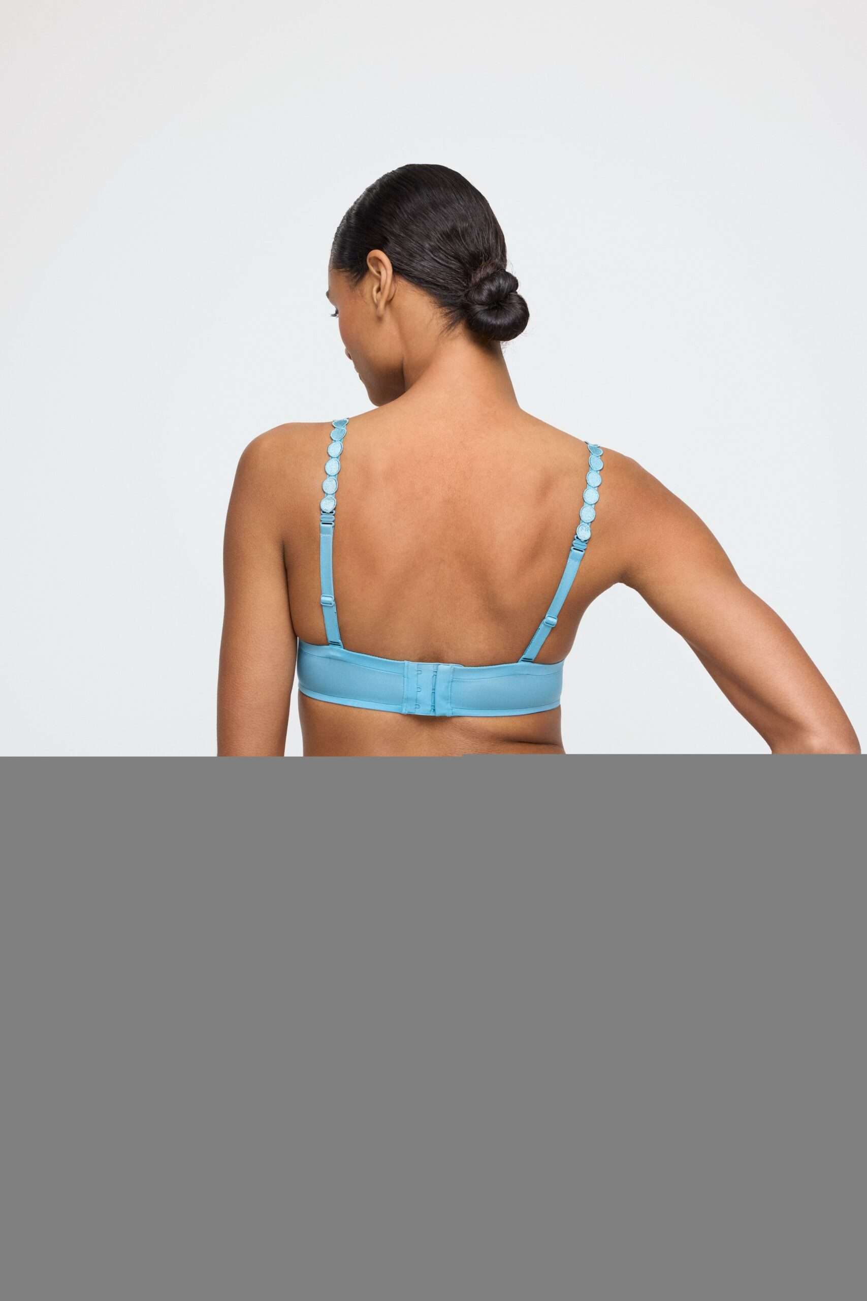 TOM Azure delight string