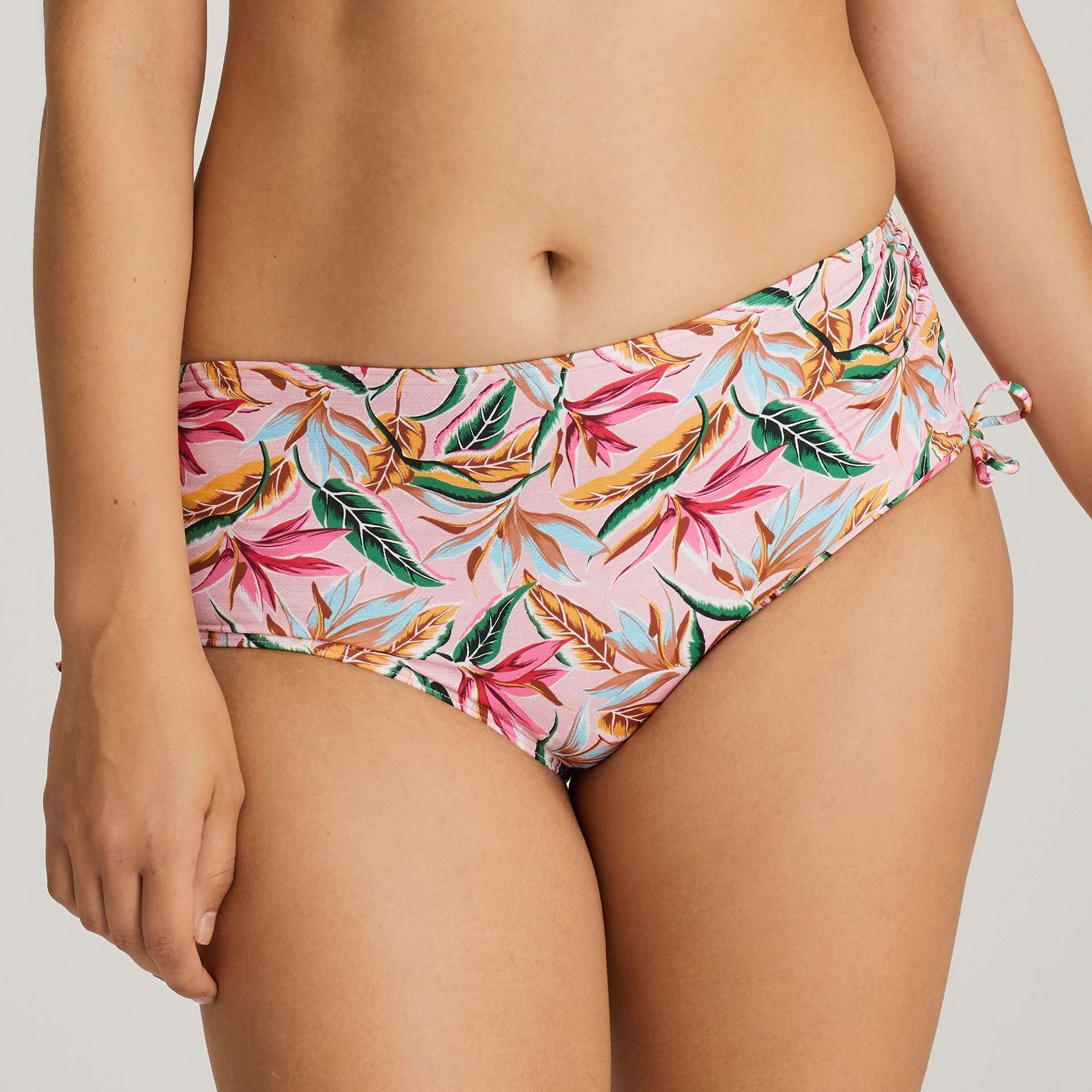 SIROCCO pink paradise bikini tailleslip met koordjes LET OP: enkel als setje te koop SIROCCO pink paradise bikini tailleslip met koordjes LET OP: enkel als setje te koop