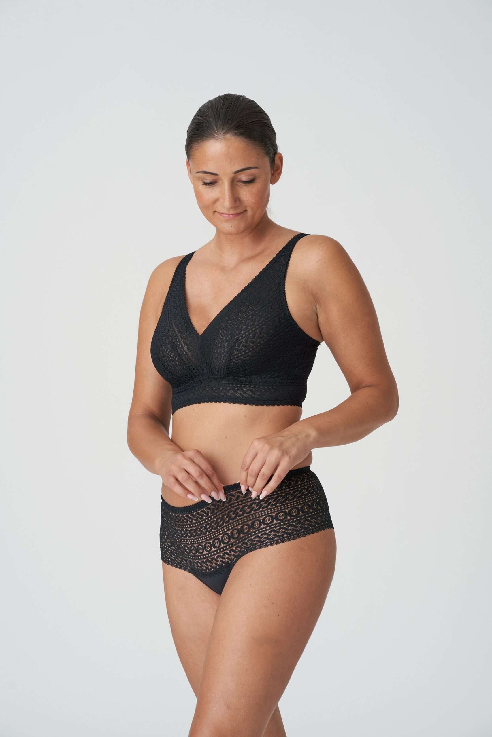 MONTARA Zwart volle cup bh zonder beugels MONTARA Zwart volle cup bh zonder beugels