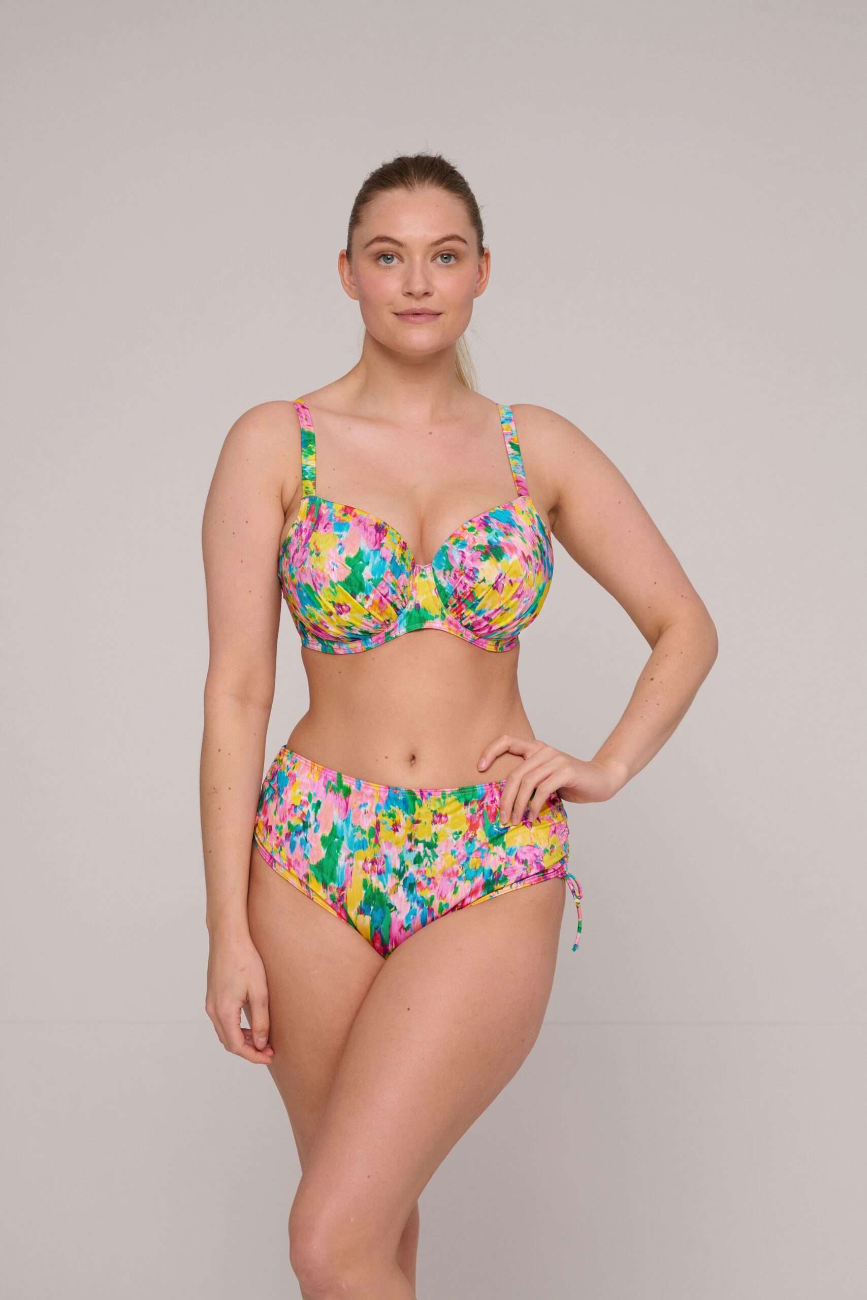 UBUD sun glow bikini tailleslip met koordjes (enkel te koop als setje)