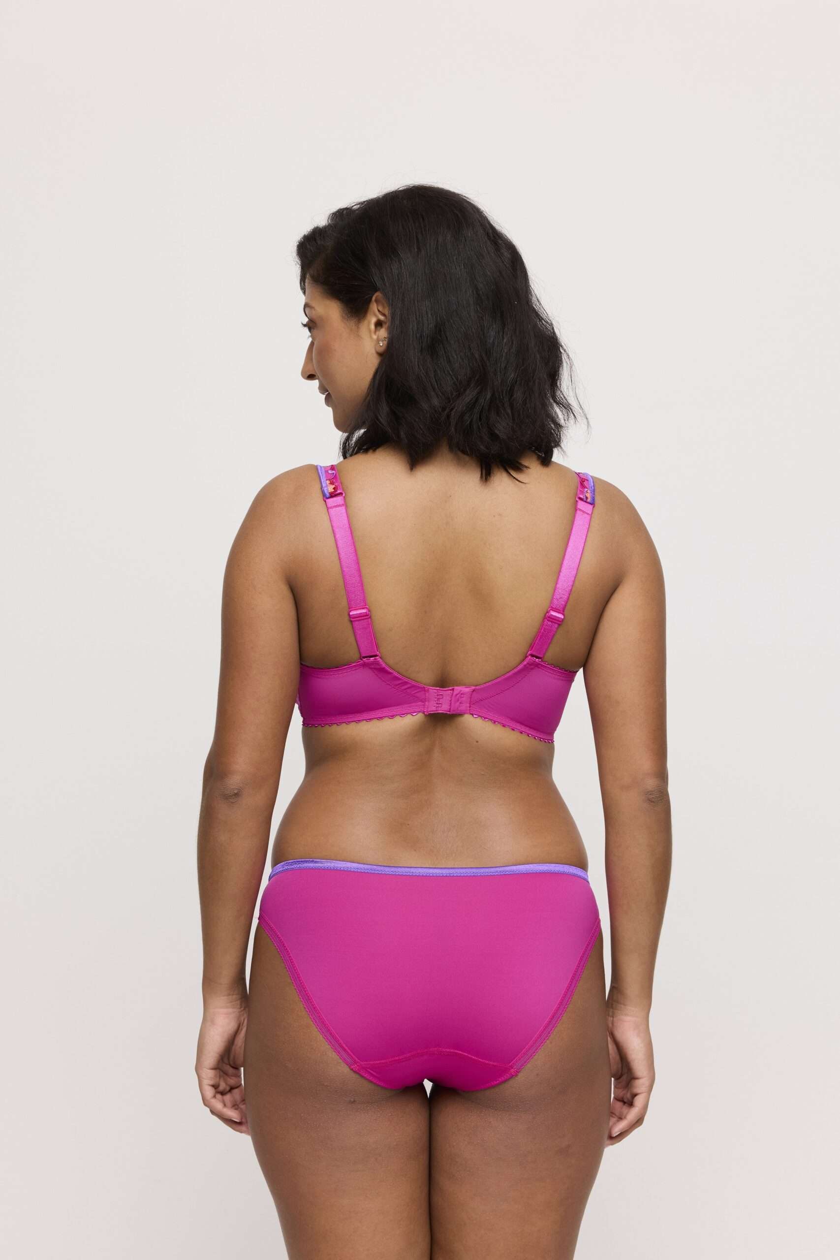 DEVDAHA VERY BERRY rioslip