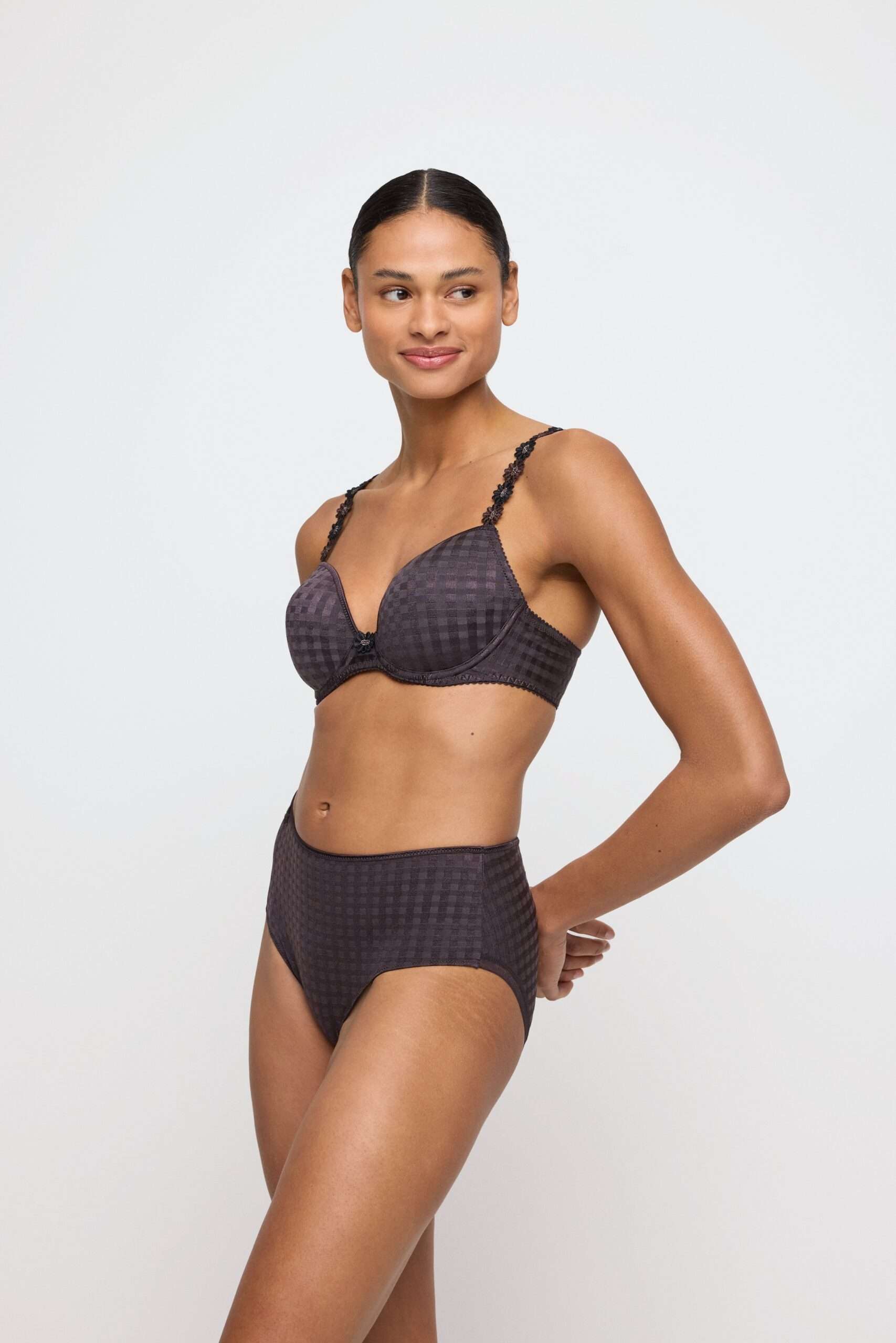 AVERO sweet chocolate voorgevormde plunge bh