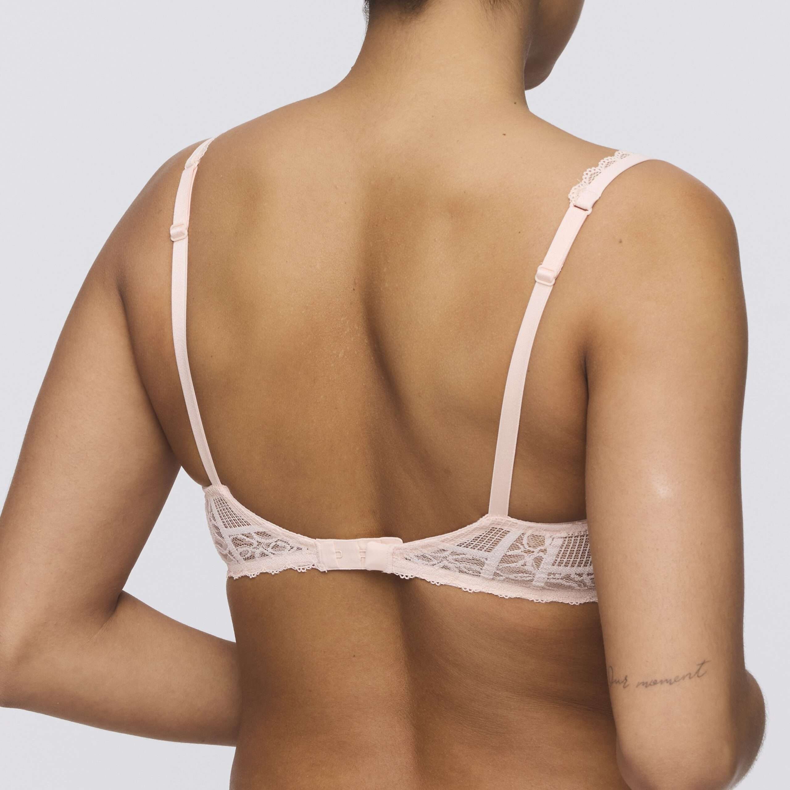 JADEI glossy pink push-up bh uitneembare pads