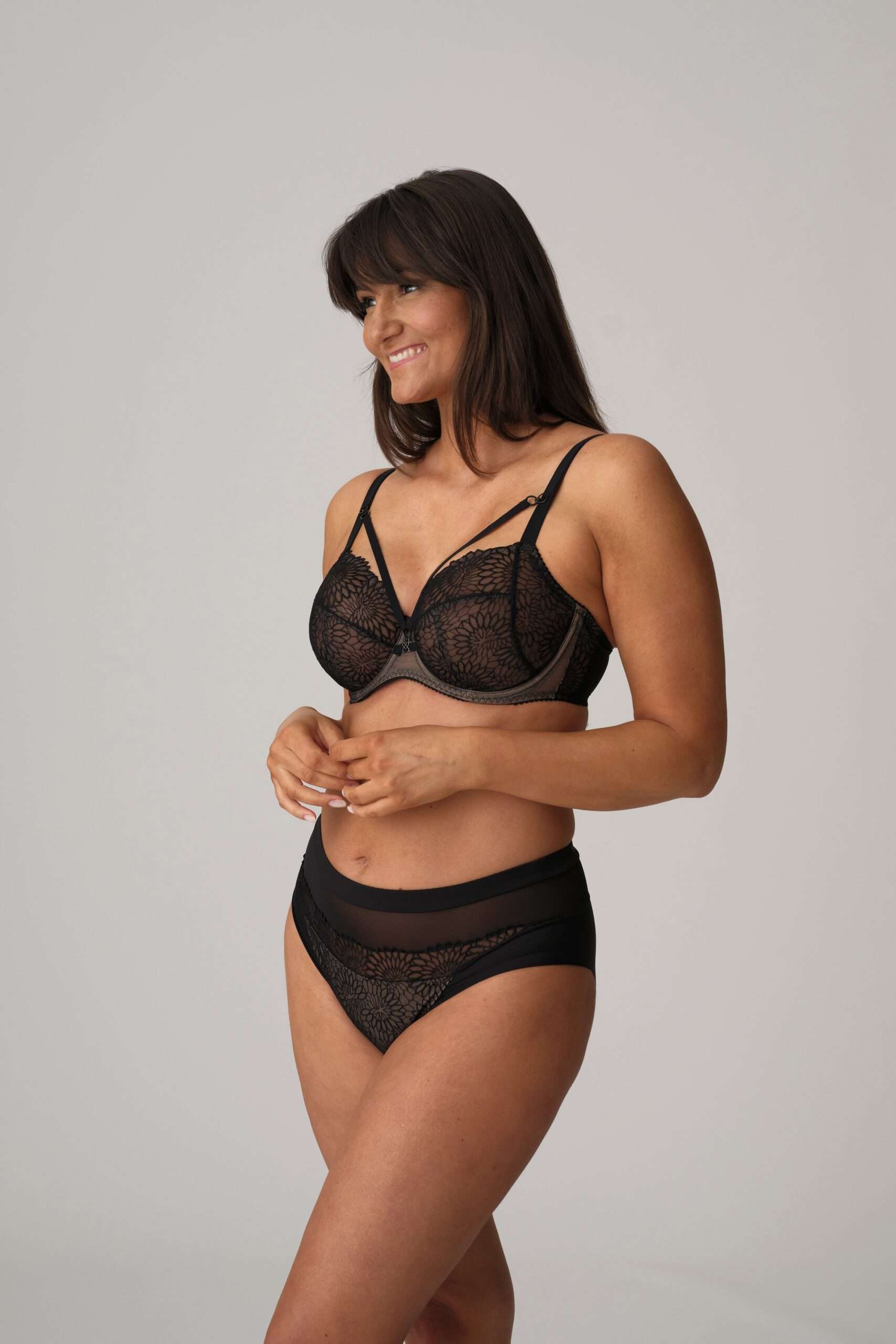 SOPHORA zwart beugelbh