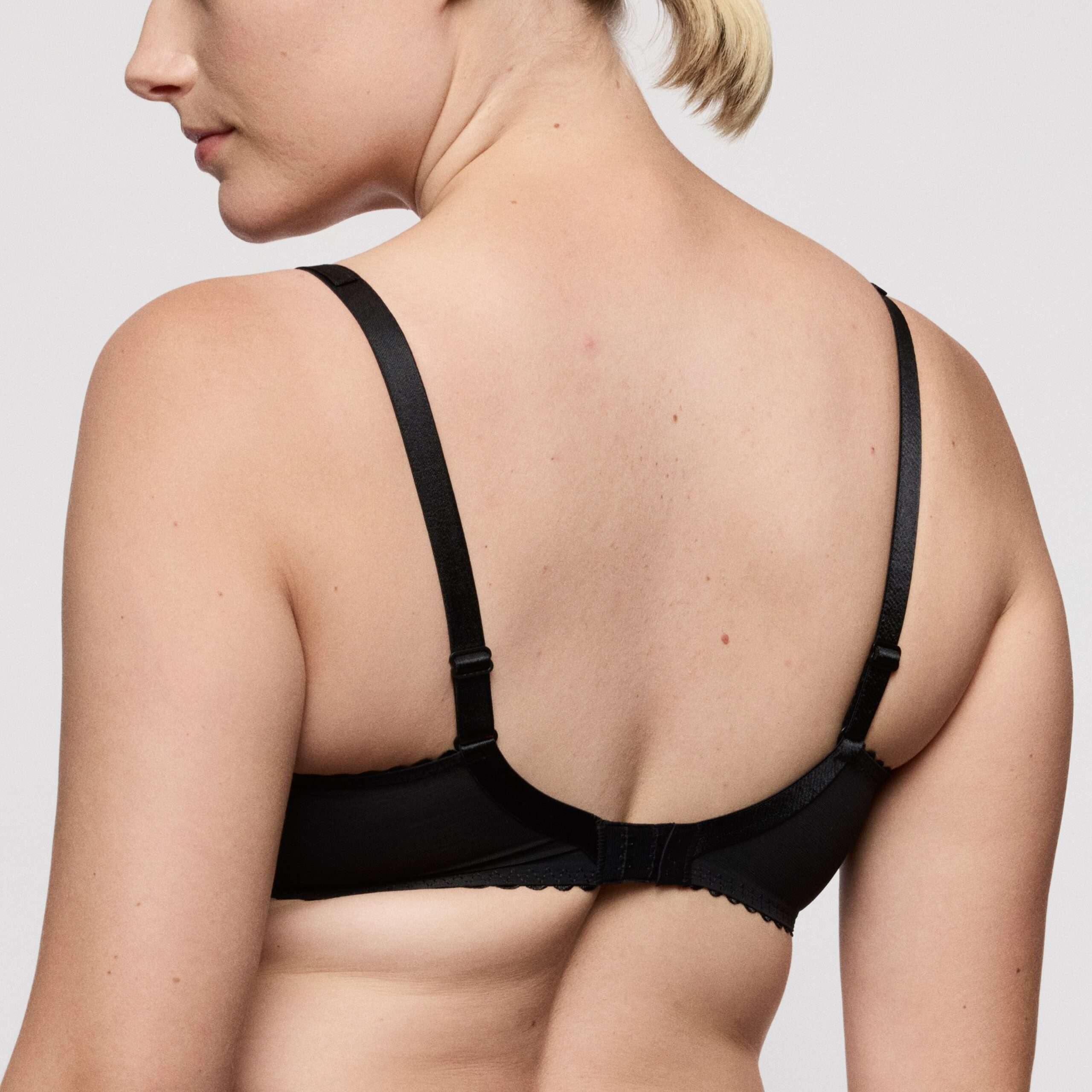 NAICA zwart plunge bh