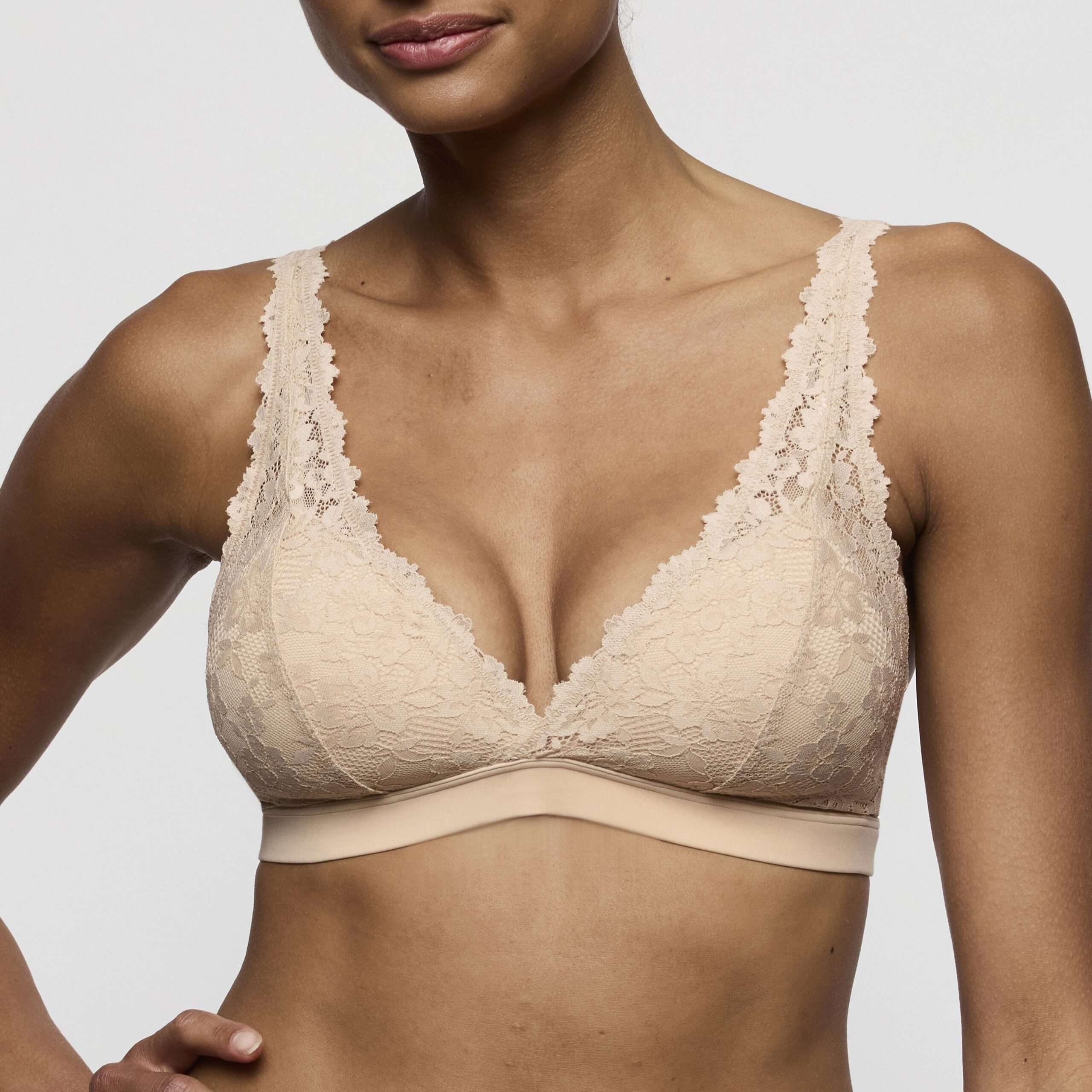 SOFT STUDIO caffé latte voorgevormde bralette