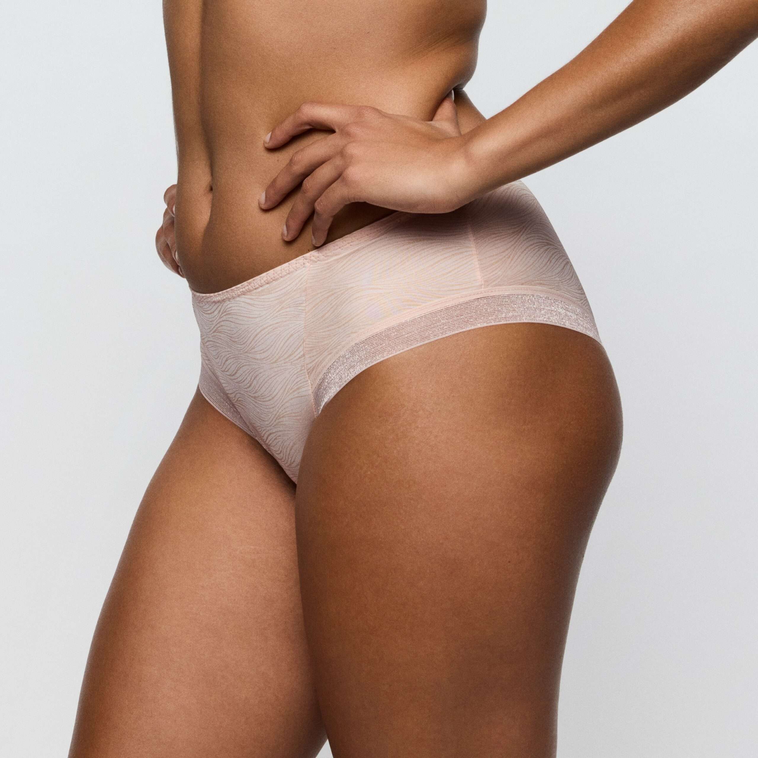 BRIANA pearly pink hotpants
