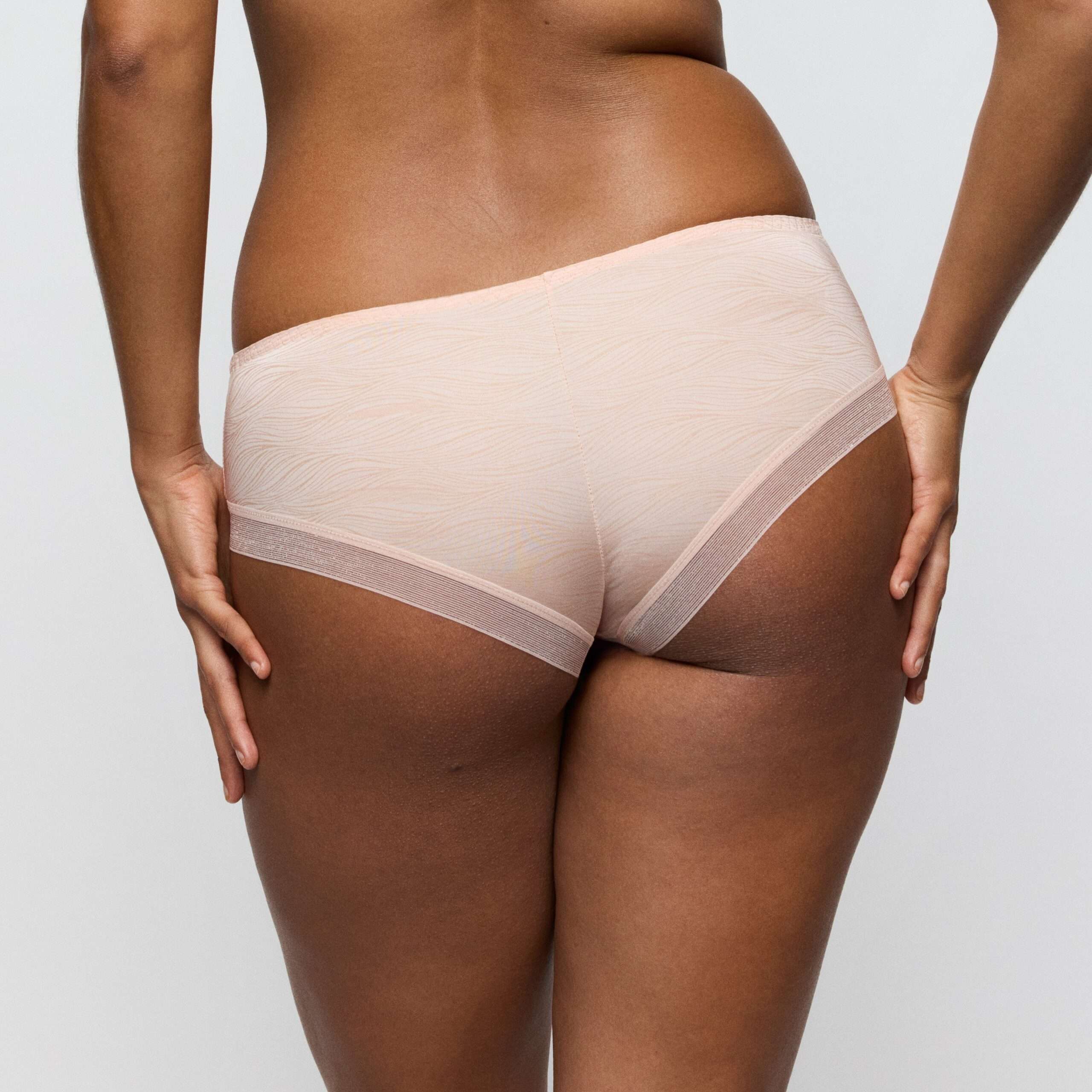 BRIANA pearly pink hotpants
