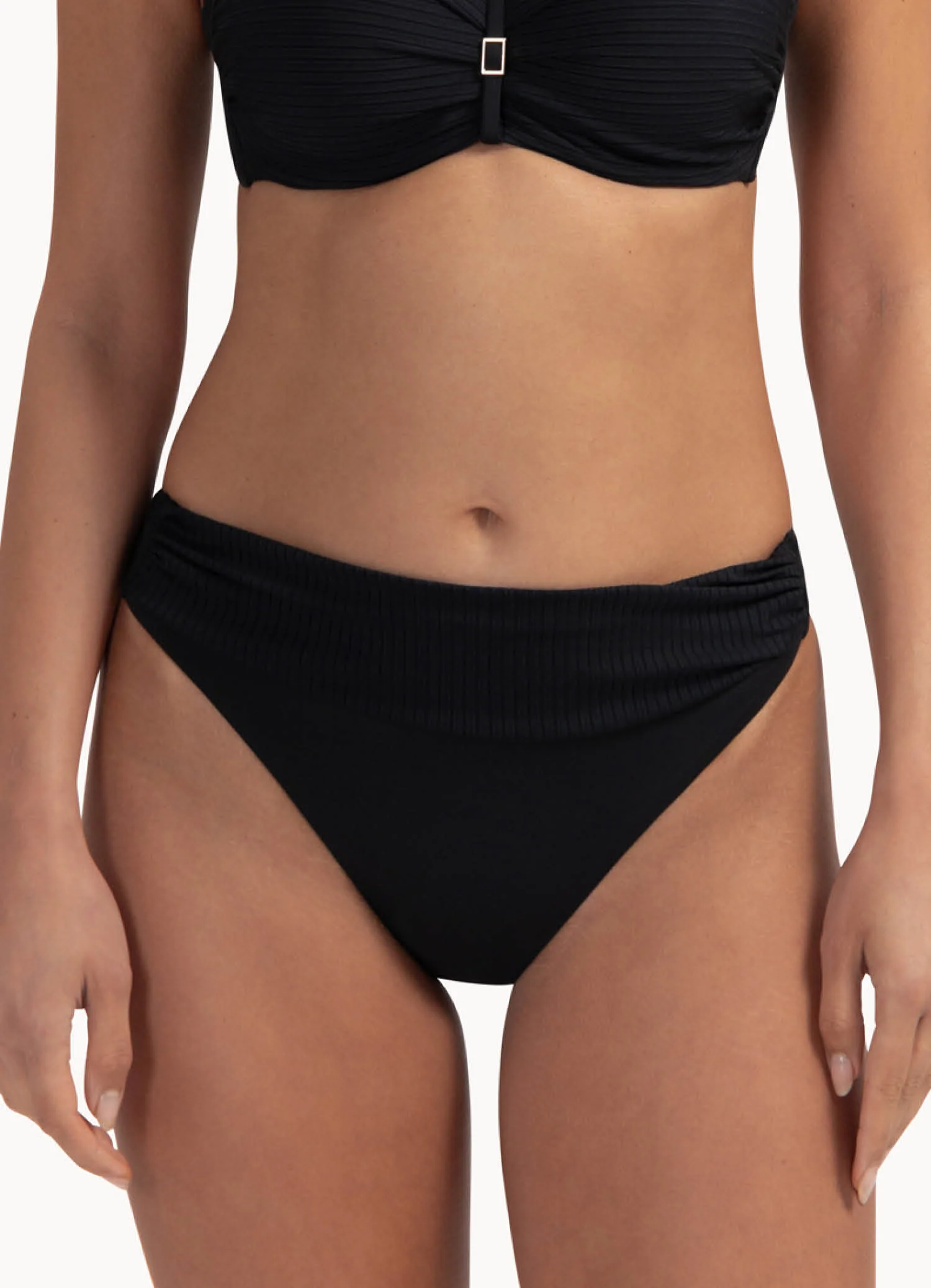 Cyell 212A - Caviar mid waist bottom (enkel te koop als setje)