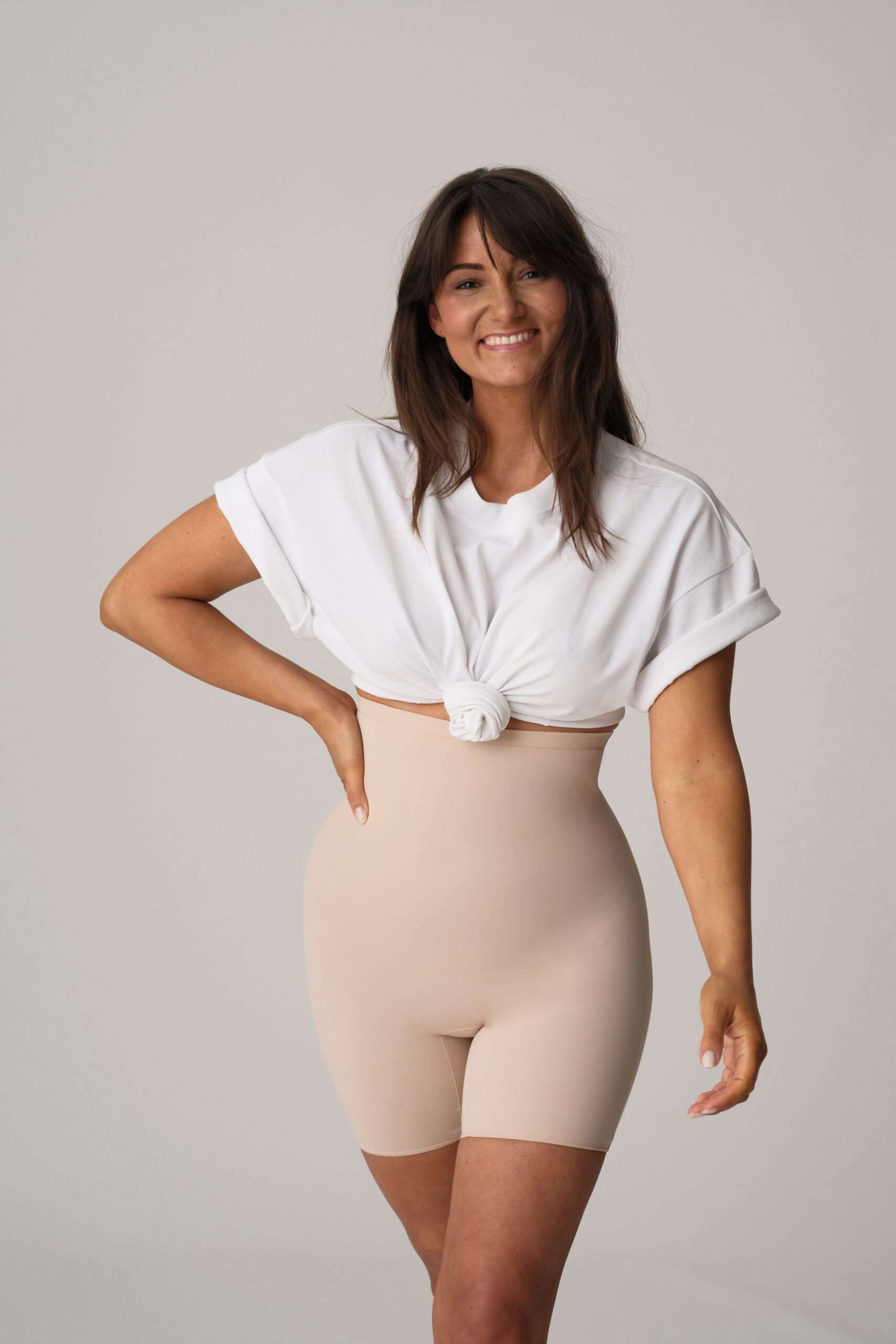 PERLE caffé latte corrigerende slip met pijpjes PERLE caffé latte corrigerende slip met pijpjes